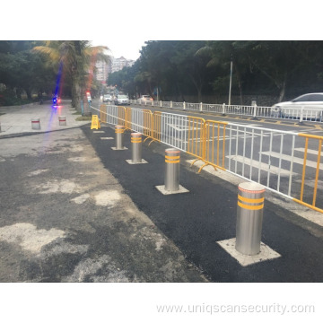 Security retractable road block barriers bollards